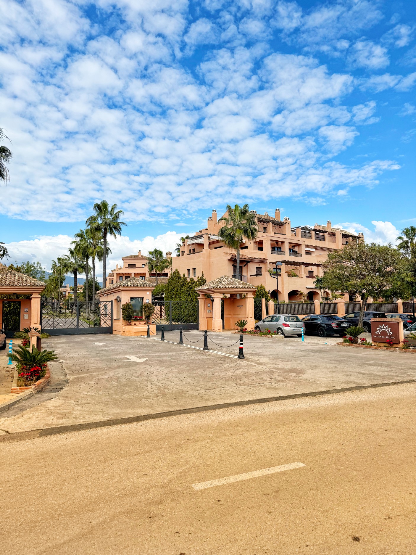 Nueva Milla de Oro, Estepona